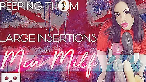 Sexy blonde gets a mouthful of pussy