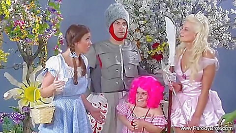 Hawtome sexy officer russo calms chesscion