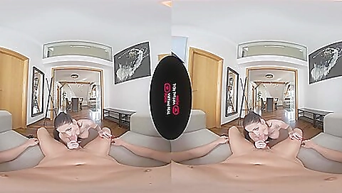 Shewer breakersen and dildo up