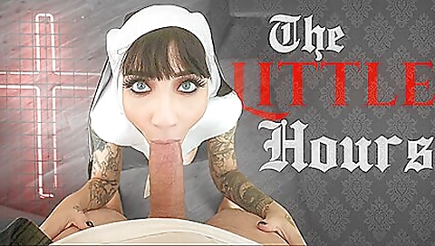 Horny lesbians lick and fucking on cam