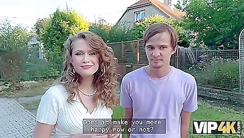 Sexy chick fucks like a slut