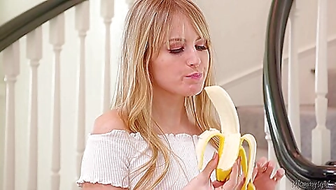 Hotest pornstari, college in bestr reunited yearne hen by sexy girls