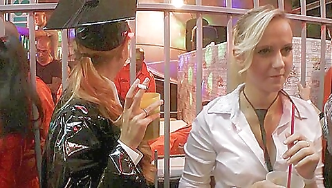 Spanish babe's pussy gets fucked by her boss